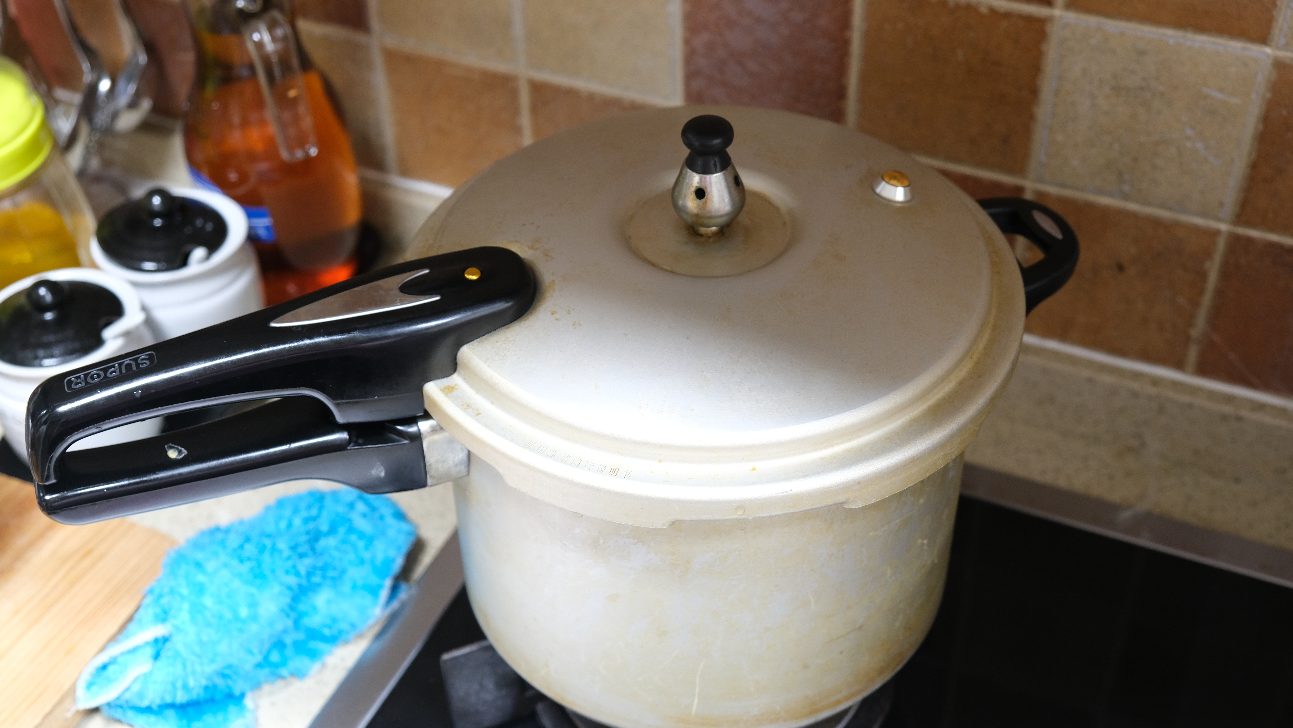 电饭煲可以替代电压力锅,高压锅可以完全取代电饭煲吗