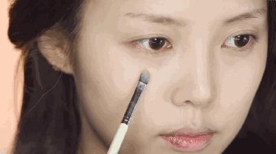 三招教你秒变大眼睛技巧,三招教你眼睛又大又美