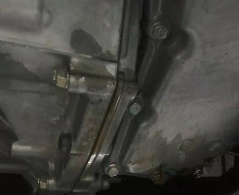 本田cr-v变速箱漏油吗,21款本田cr-v变速箱漏油