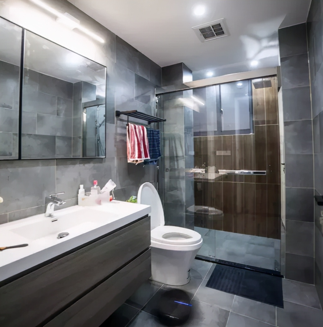 卫生间灰色墙砖配什么颜色洗手台,2021小卫生间适合什么颜色墙砖