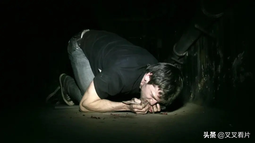 《鬼片逃生大全》:4招教你搞定《咒怨》《山村老尸》里的恶鬼