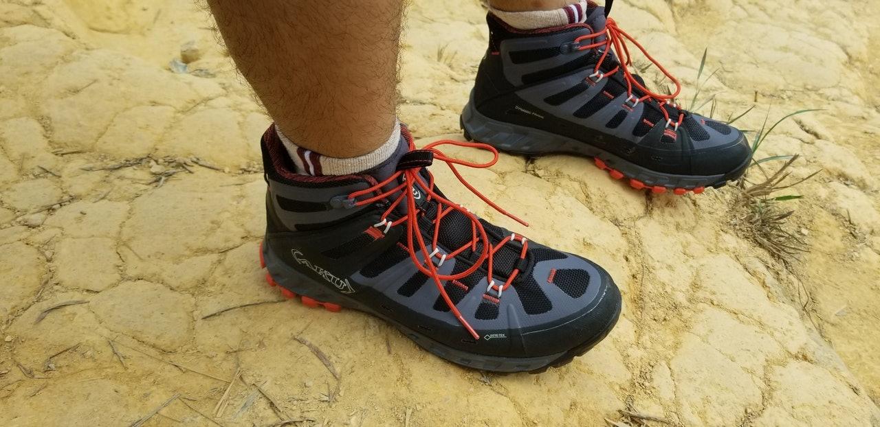 aku登山鞋属于什么档次,aku户外登山鞋