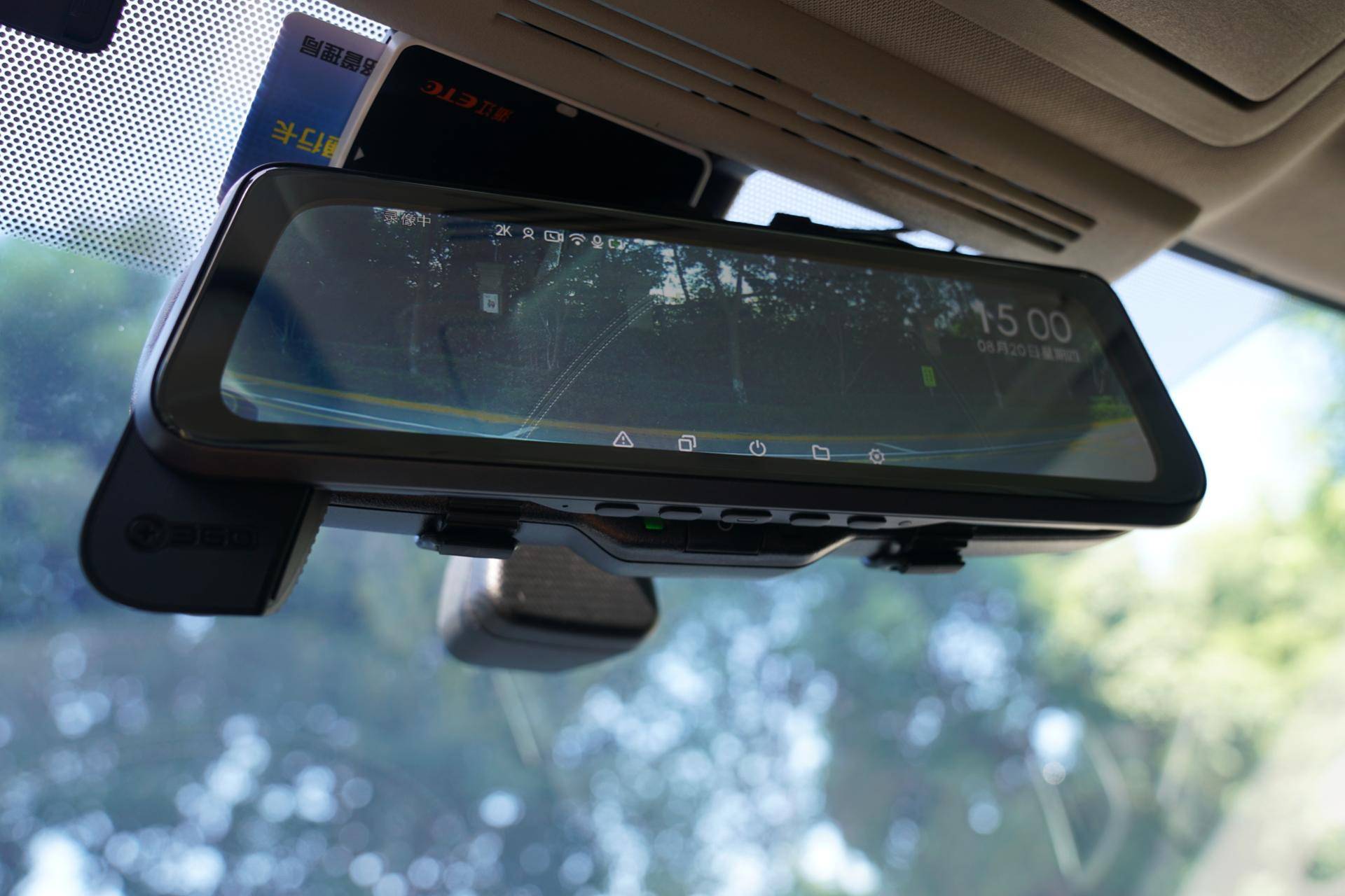 双录流媒体记录仪,流媒体行车记录仪对电瓶有伤害吗