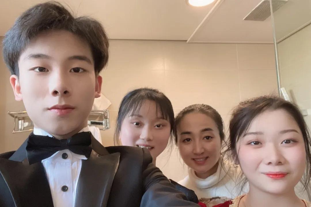 郑州飞扬艺校学费,郑州飞扬艺校