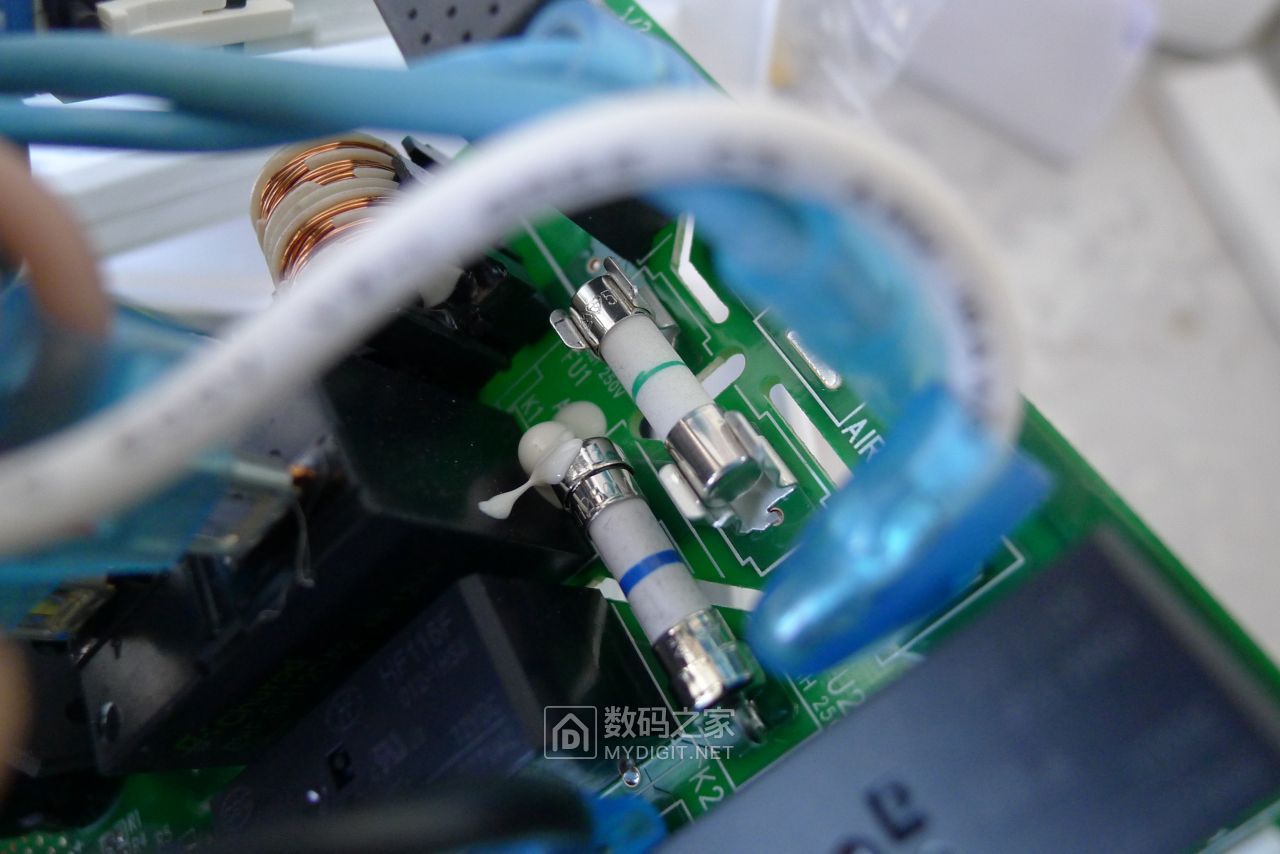 格力1.5匹空调拆解全过程视频,格力空调大1.5匹一级能效拆机视频