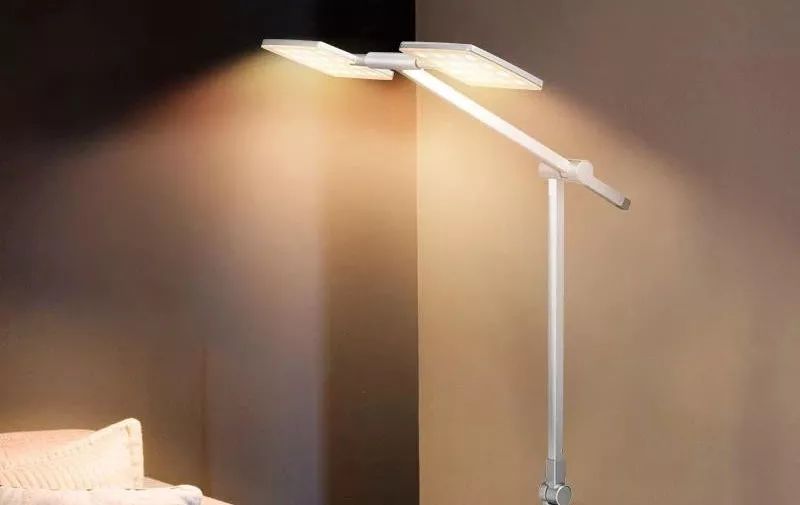 led护眼台灯设计,智能护眼有设计感的台灯
