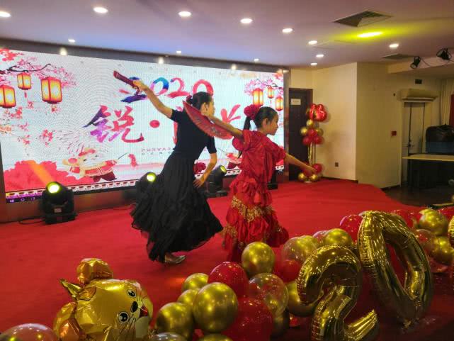 梦起金鸡湖锐气蕴成长—2020年方正璞华年会(苏州站)圆满落幕