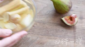 肠胃上火吃什么中草药降火,咽喉干上火喝什么凉茶