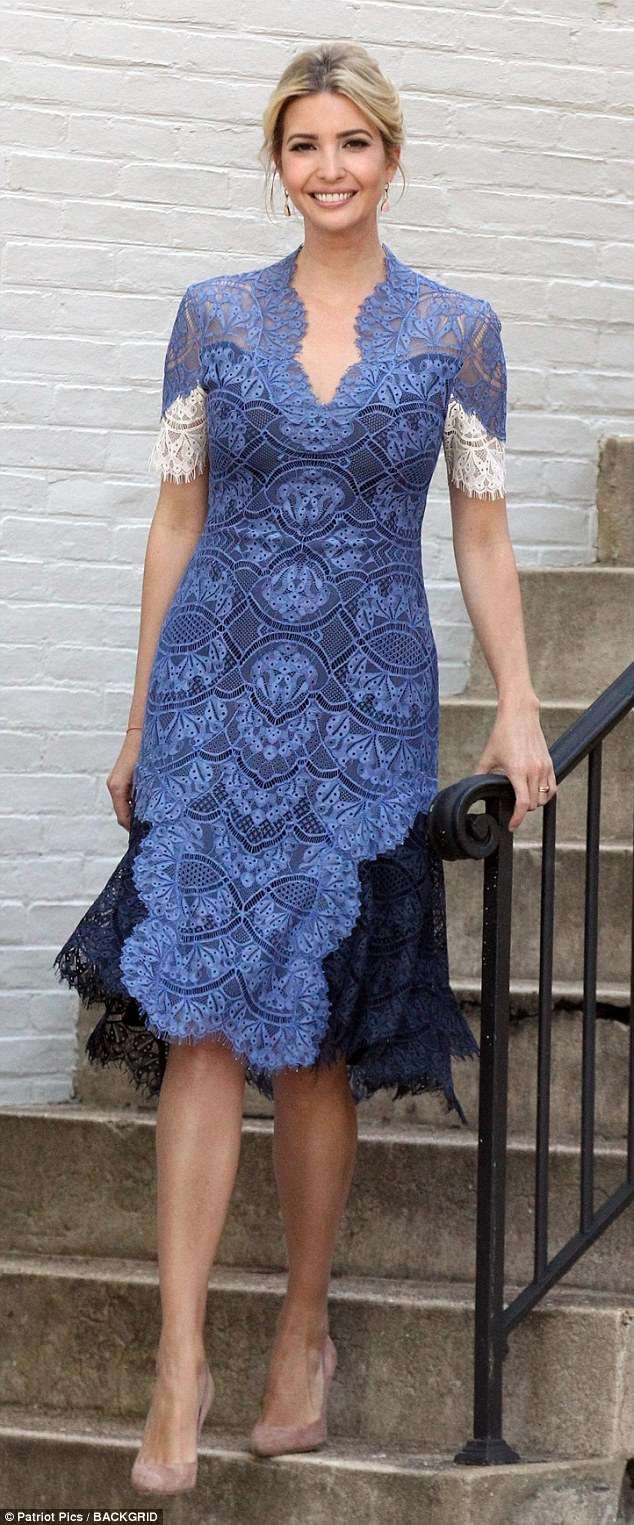 渔网袜加蕾丝裙日常穿搭,白色长蕾丝裙怎么穿好看