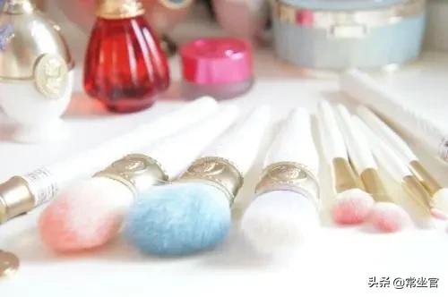 微信小程序美妆品牌,美妆小程序商城