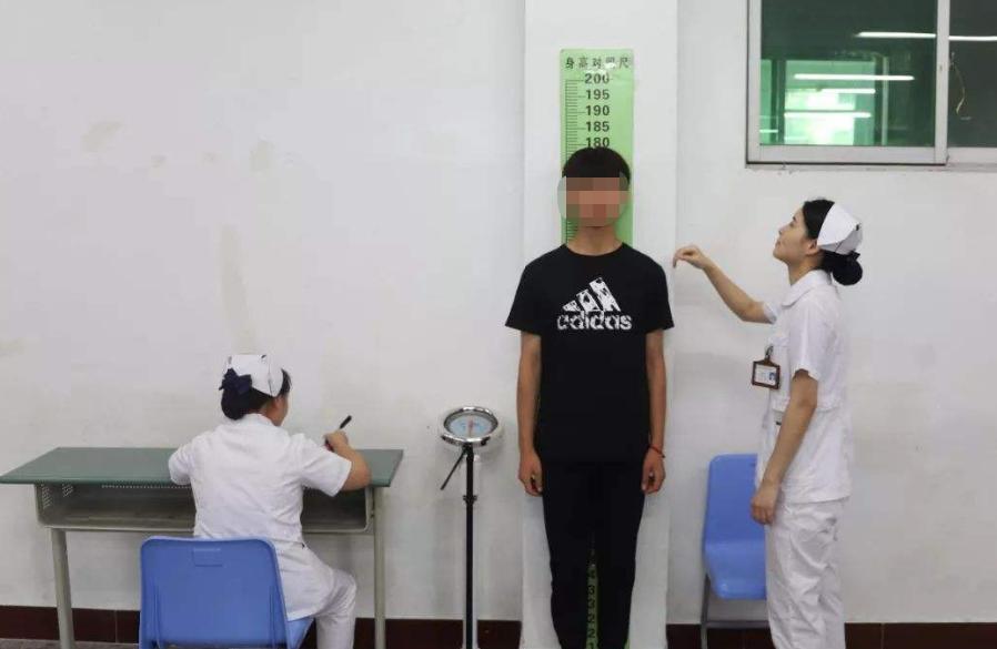 断骨长高李亚诺现状,中国断骨增高第一人李亚诺