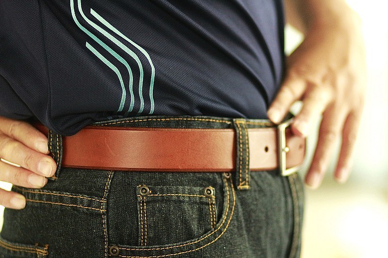 针扣头层男士皮带,男士休闲商务腰带自动扣百搭皮带