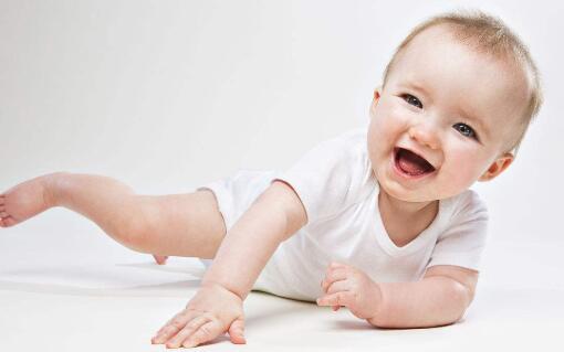 新生儿宝宝红屁股怎么处理最有效,新生儿宝宝红屁股擦什么药好得快