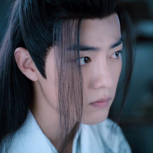 肖战绝世侧颜,肖战绝美回眸