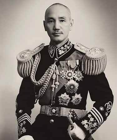 乡民要求处死“双枪老太婆”，毛主席亲自特批：一定要善待其家属