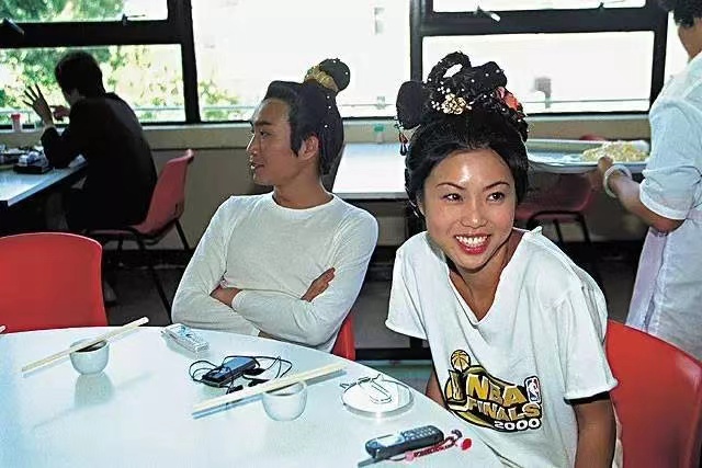 “太子基”郑中基的劲爆情史和背后势力