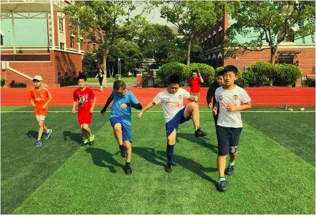 足球兴趣班热身训练,足球赛前热身训练完整版