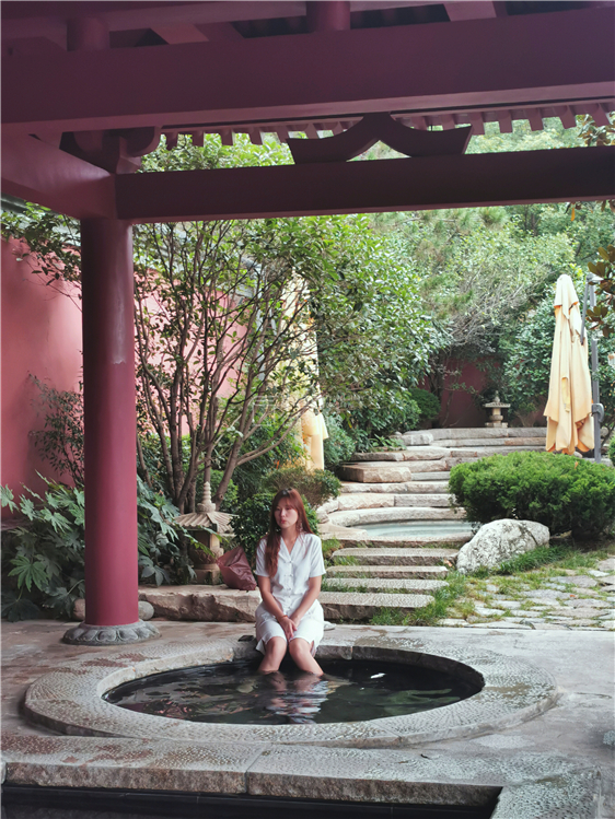 中国三大著名温泉,中国最壮观最省钱的温泉是哪个