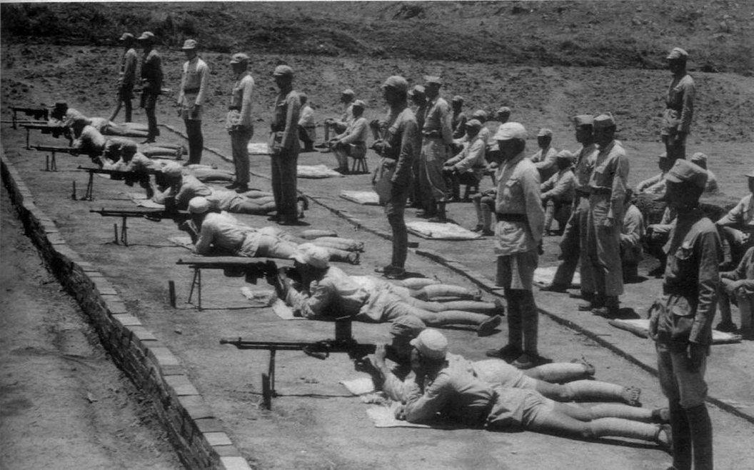 欧洲小国藏着一流枪厂，步枪机枪畅销世界，还有单兵自卫*器武**