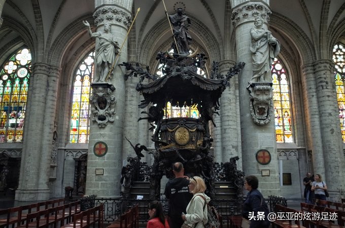 琚獕涓烘娲查閮界殑甯冮瞾濉炲皵 (娆ф床棣栭兘甯冮瞾濉炲皵)