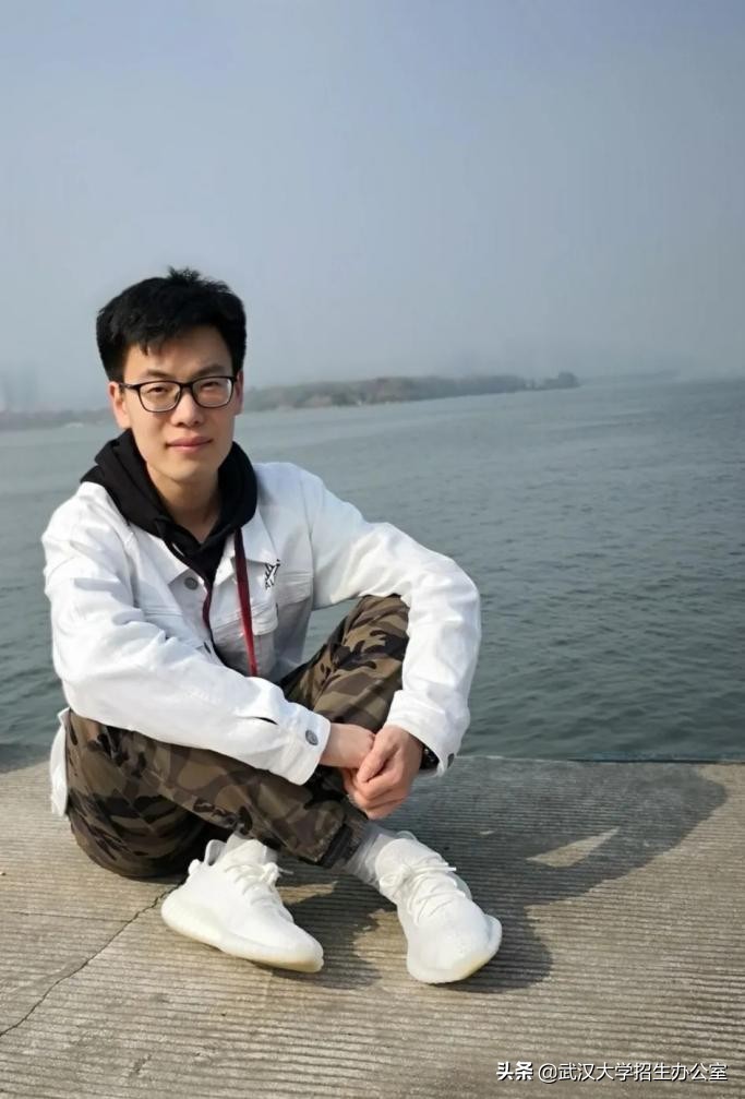 武汉学霸保研8人,开挂学霸