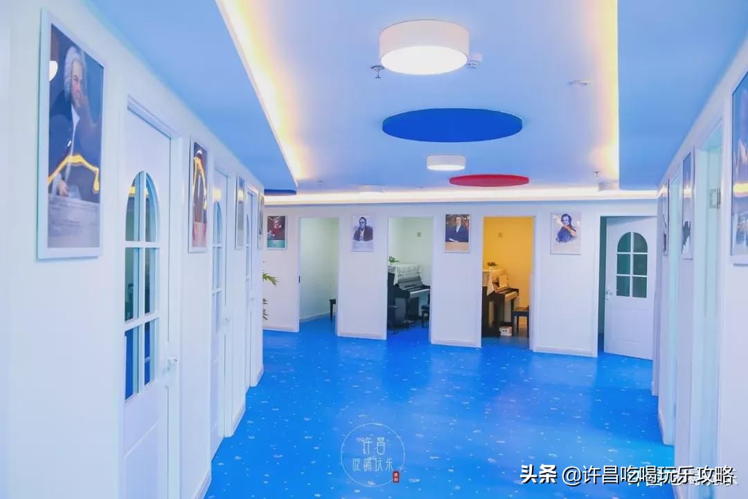 高尔夫球场、外教老师、恒温游泳池，这是什么神仙幼儿园？