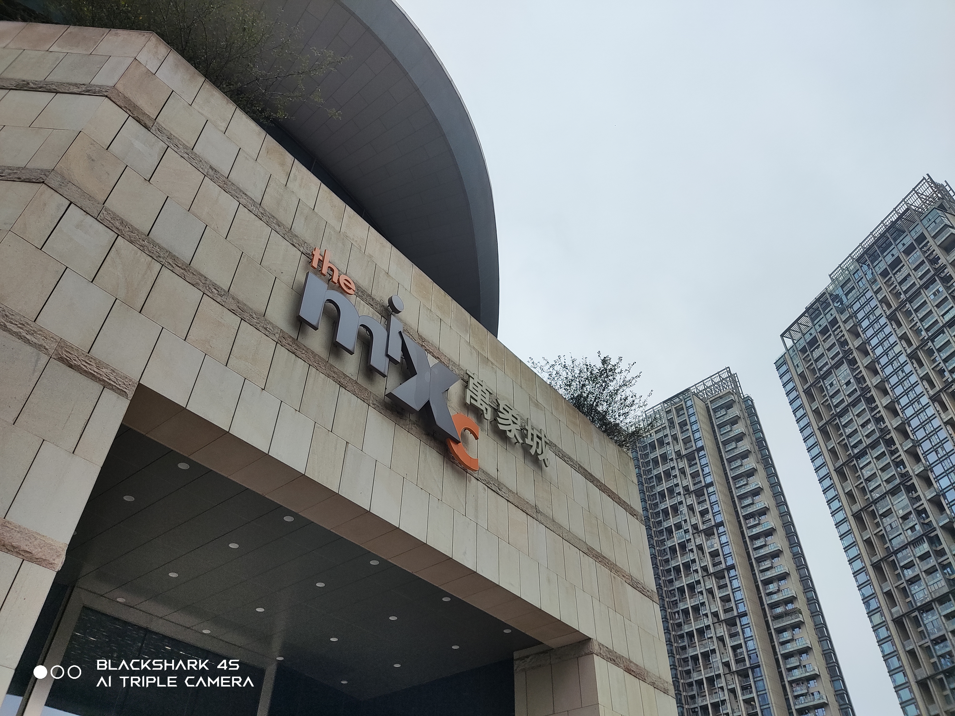 黑鲨4s120w快充,黑鲨4s手机测评游戏