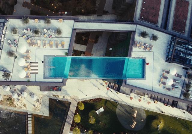 世界最大洞穴泳池,世界最深室内潜水泳池