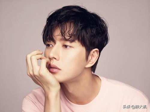 韩剧腹肌美男图片,欧巴腹肌韩剧