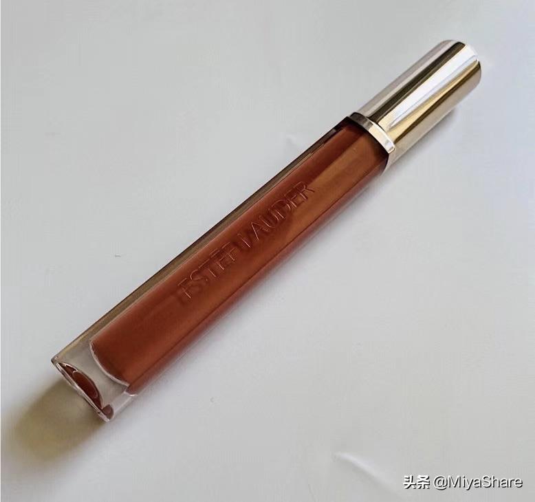 满满高级感超显白的奶茶色,奶茶色才是时尚榜一霸好看显气质