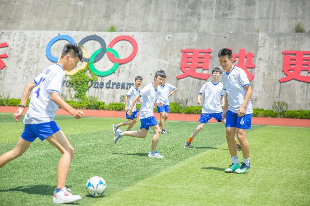 超银学校究竟是什么样的？聆听专家，家长和孩子们的声音