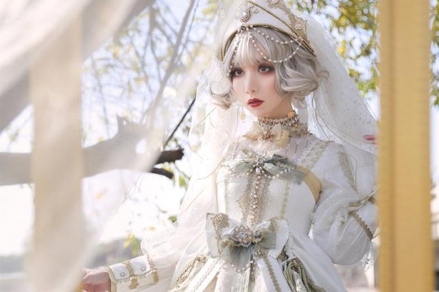 花姐姐：青春期的孩子喜欢染头发，穿奇装异服，追潮流怎么办？