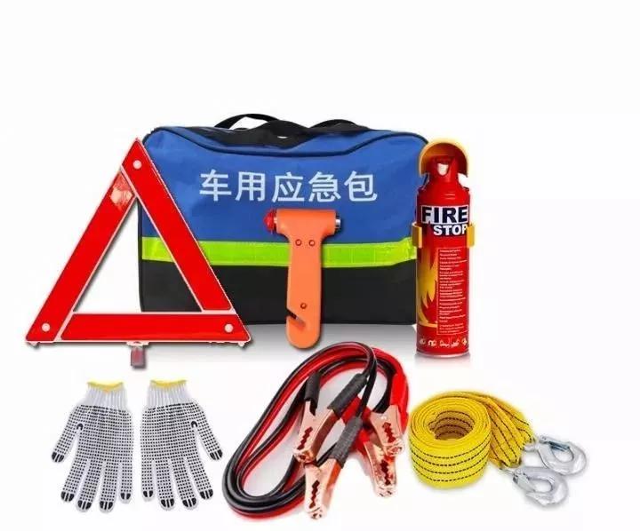 车上带刀违法吗,汽车上带什么防身不违法