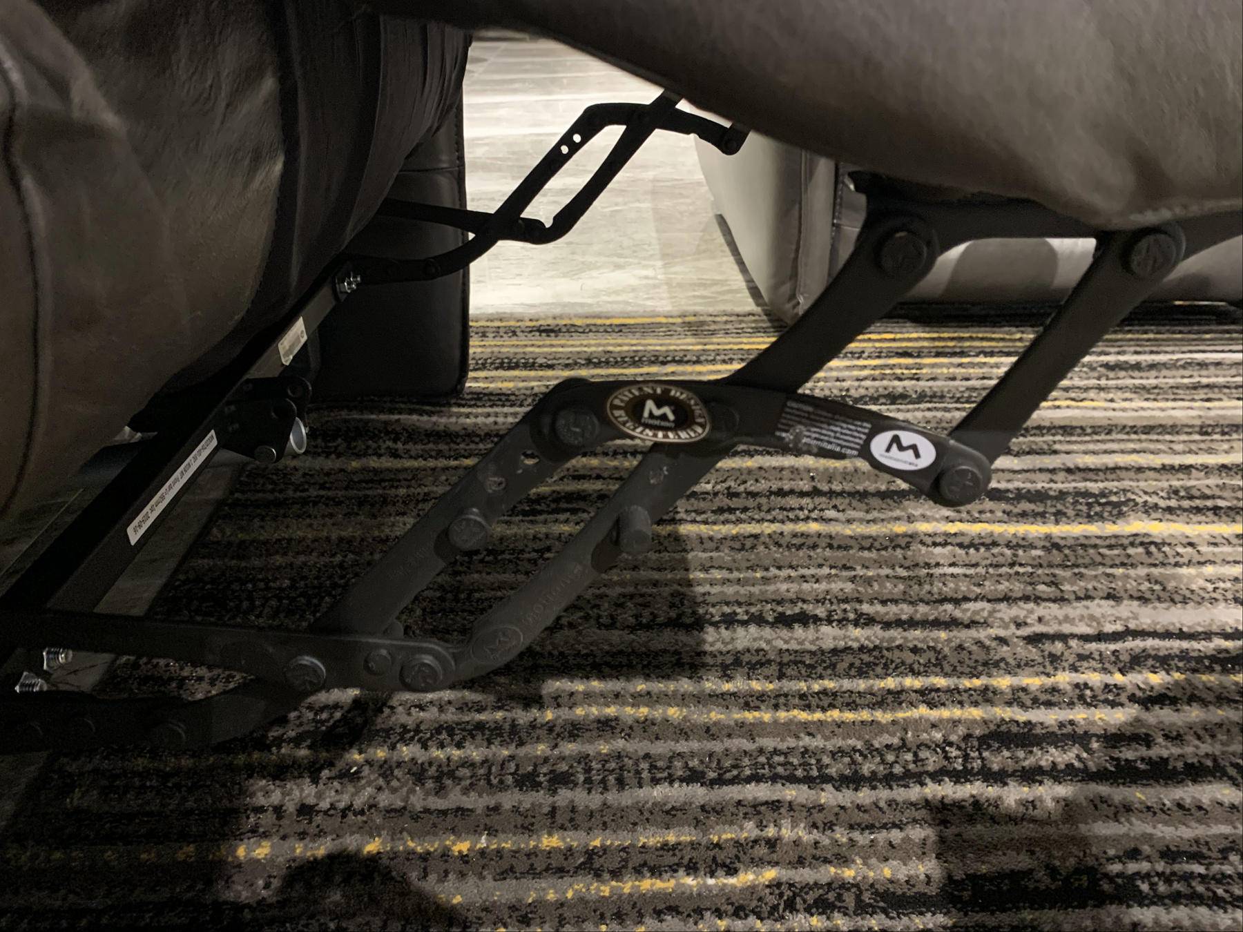 乐至宝沙发和芝华仕哪个档次高,乐至宝和芝华仕一万多沙发哪个好