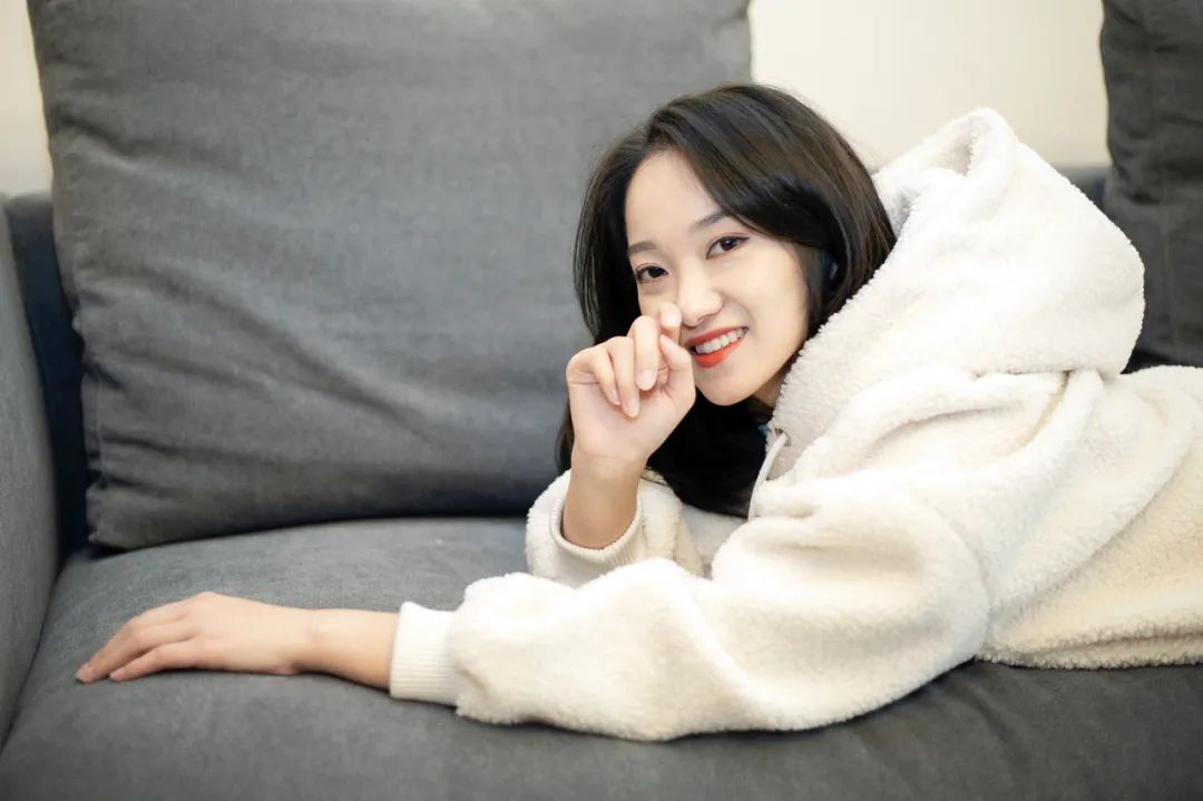 拍人像55和85镜头如何选,拍人像买85mm的1.4还是1.8