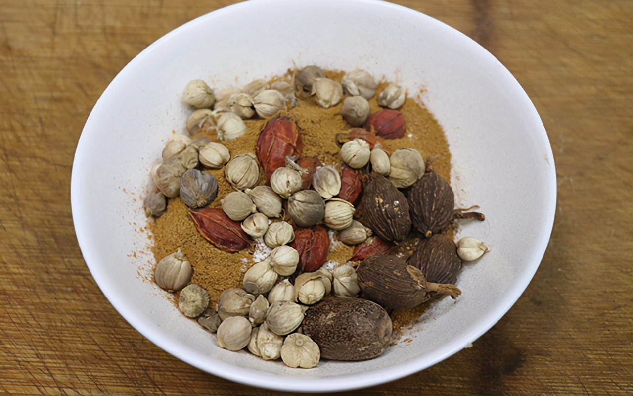 鱼头不煎做汤的家常做法,鱼头这样做鲜嫩多汁又入味