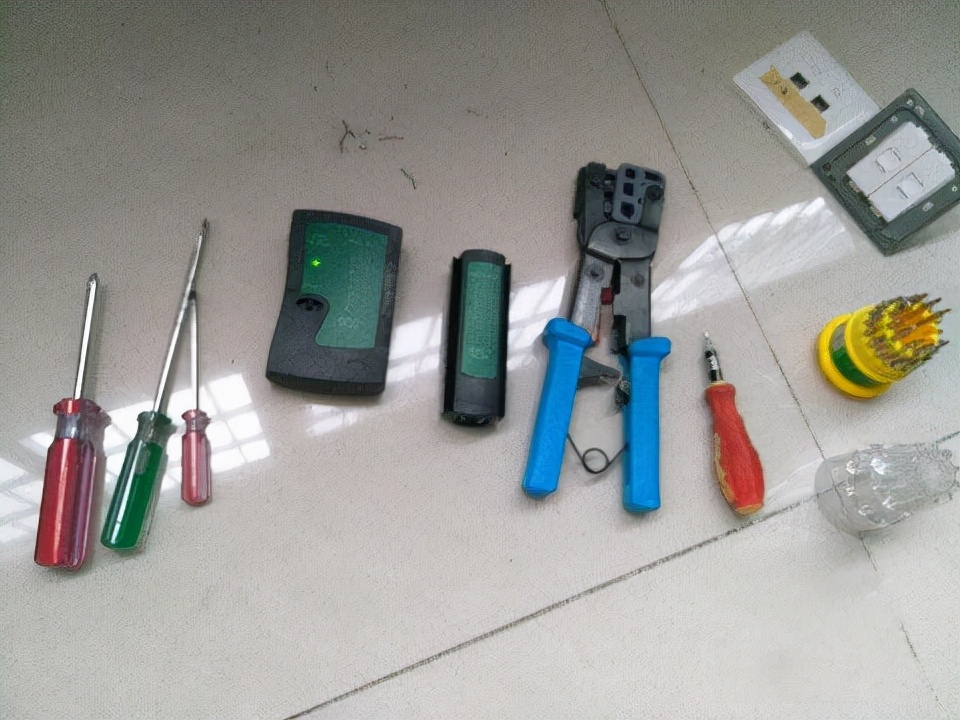 在家怎么制作无线wifi装置,怎么安装办公室迷你wifi