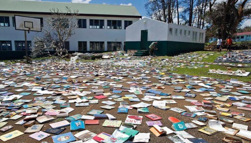 亲戚送的旧衣服该不该丢了,亲戚送的孩子二手衣服可以穿吗