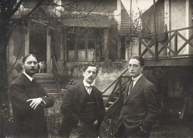 杜尚如是说：艺术要么是剽窃，要么是革命