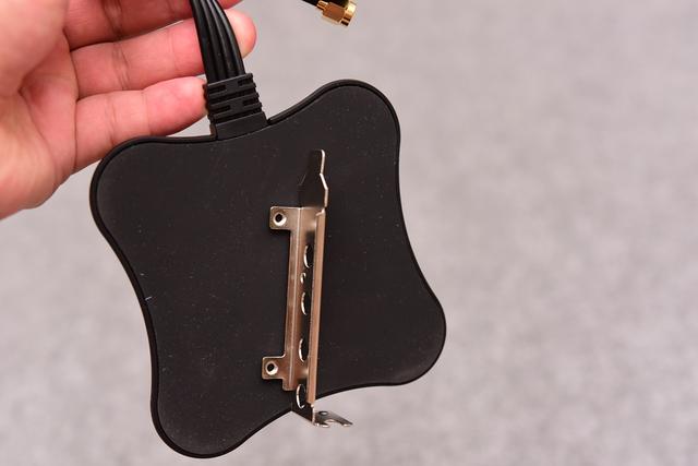 399?799?—同方案AC3200无线网卡到底差在哪?