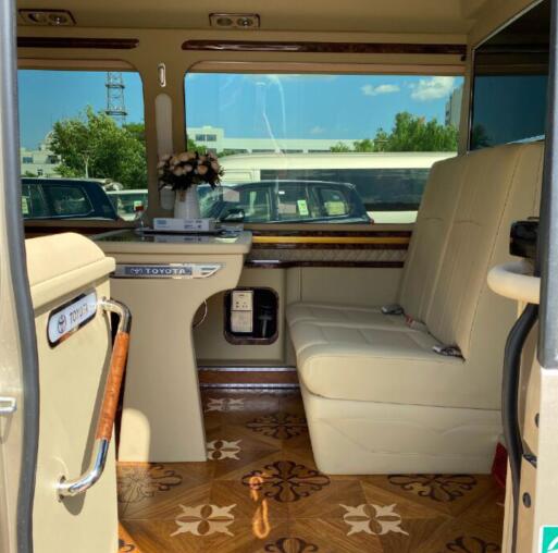 2020款丰田考斯特7座豪华版价格,2023版丰田考斯特19座豪华版试驾