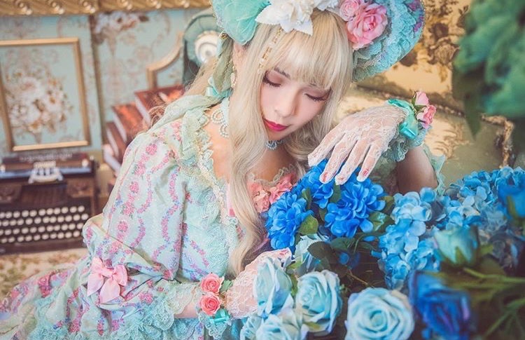 澶ч緞lo濞樻礇涓藉,lo濞樻渶鍠滄鐨勬礇涓藉