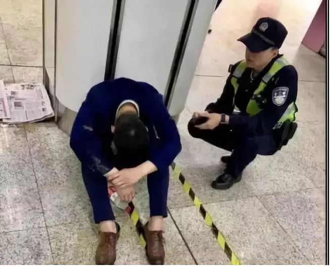 万般皆苦唯有自渡自愈自懂,世间皆苦唯有自渡自愈