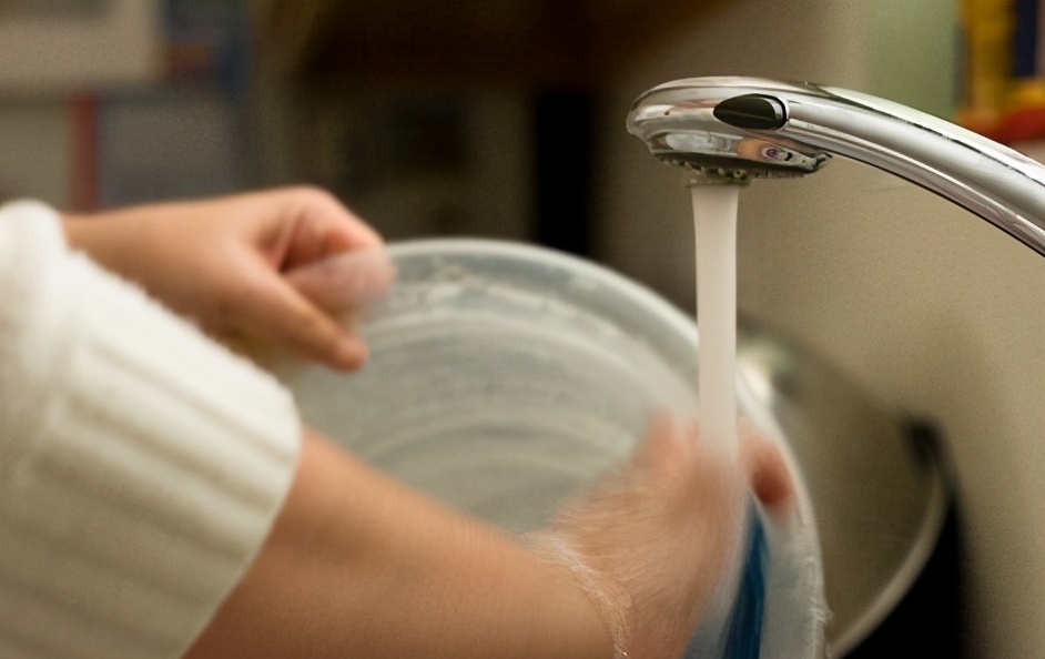 生完孩子坐月子腰疼怎么缓解,产后腰疼的厉害吃什么