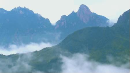 山顶云海自驾游,云海日出露营自驾游攻略