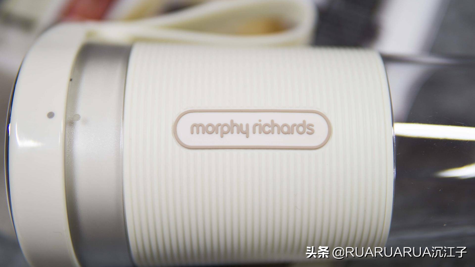 摩飞便携式榨汁杯早餐,摩飞便携榨汁杯的说明书