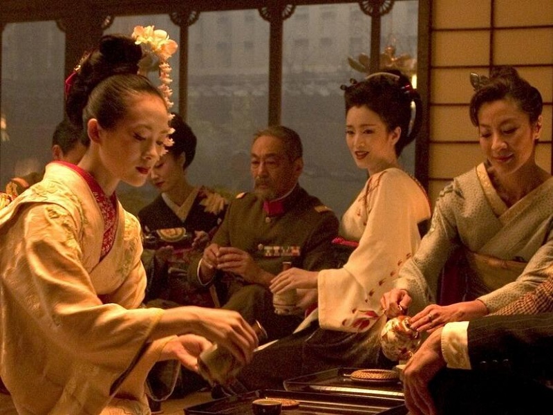 财阀控制中的韩娱圈，进行“黄色”交易，女星不堪*力暴**自杀身亡