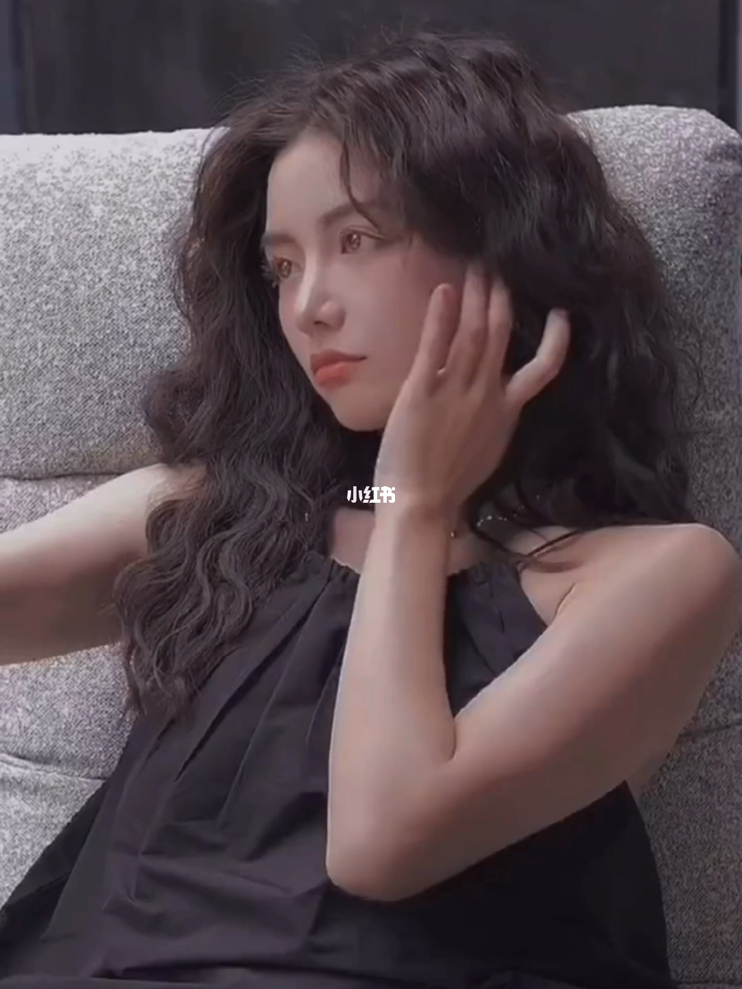 怎么才能找到长脸适合自己的发型,长脸什么发型好看又简单又有气质