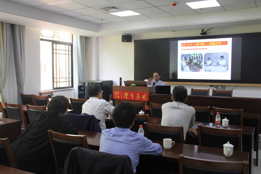 福建八闽通信人才交流服务中心与中移铁通福建分公司开展*党**建和创主题*党**日活动