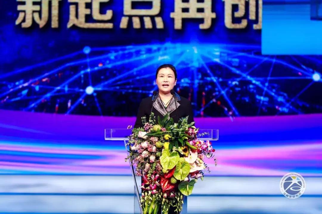 蓝思老板周群飞年轻的时候的照片,蓝思老总周群飞从苹果赚到多少钱